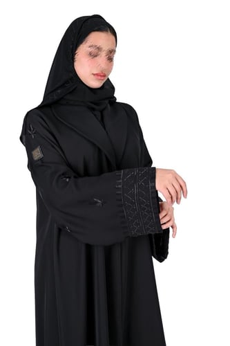 عباية انترنت بتطريز اسود