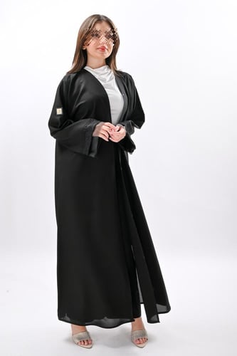 عباية كريب بكلفة سوداء