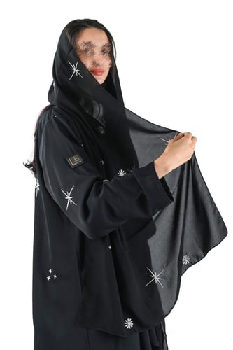 عباية بلاك بيري بتطريز منثور