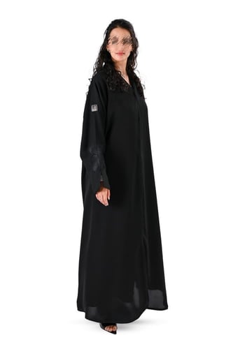 عباية انترنت بتطريز اسود