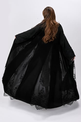 عباية ملكي كلوش مع تل مطرز