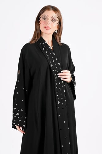 عباية ملكي بتطريز يدوي فضي