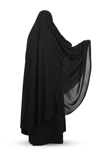 خمار مع النقاب