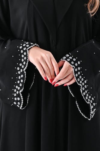 عباية ملكي بتطريز يدوي