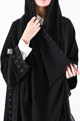 عباية ملكي بتطريز اسود