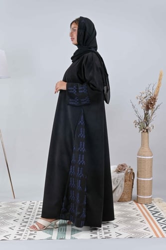 عباية شمواه بتطريز كحلي
