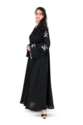 عباية انترنت بتطريز ابيض