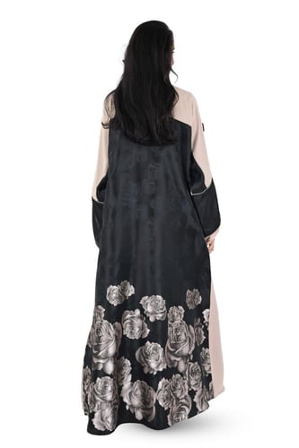 عباية نص كلوش بقماش جكار