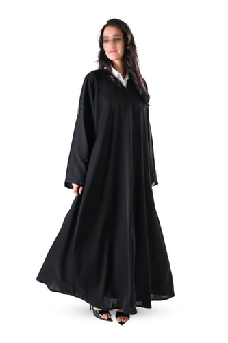 عباية ربع كلوش بفصوص على الكم