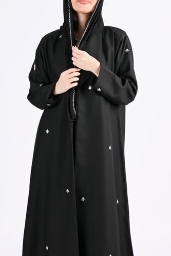 عباية بليزر كريب مبطن تطريز فضي