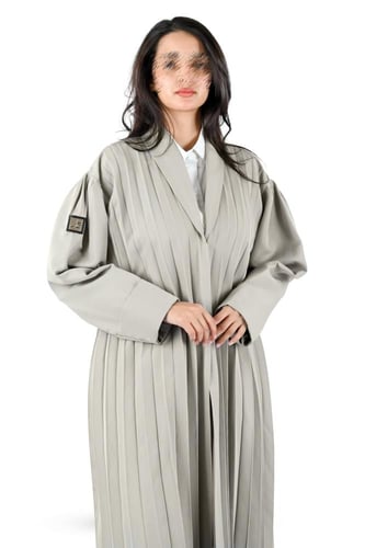 عباية كريب كلوش بكسرات