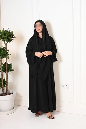 عباية انترنت بكلفة ناعمة سوداء