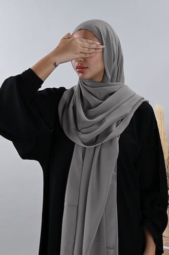 طرحة ثابتة على الرأس