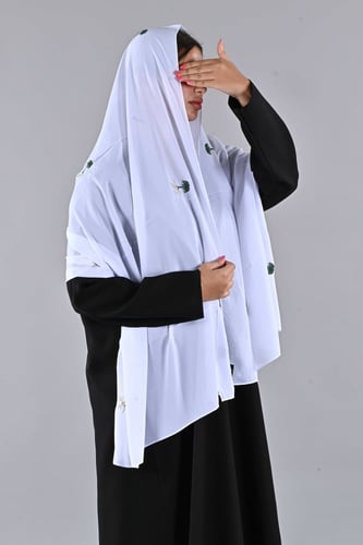 طرحة ليزر بتطريز ذهبي على اخضر سيفين ونخلة