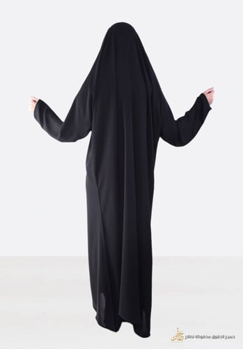 عباية الندى على الرأس بأكمام وكم صغير