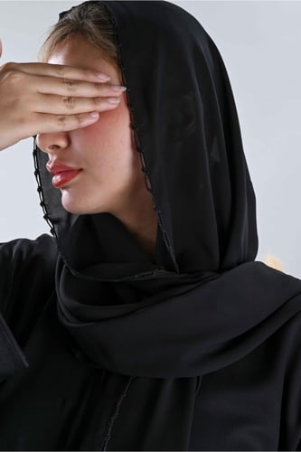 طرحة ليزر بتطريز يدوي