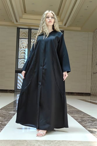 عباية كريب بكلفة ناعمة سوداء