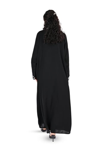 عباية انترنت بتطريز في الكم