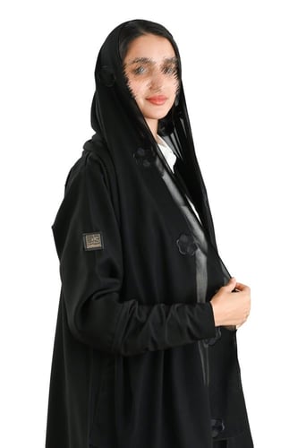 عباية كريب بتطريز من الامام