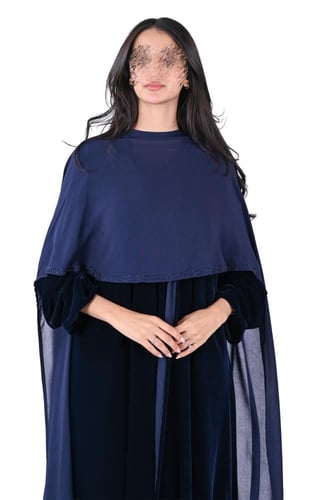 عباية مخمل شتوي مع شال