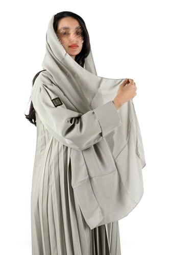 عباية كريب كلوش بكسرات