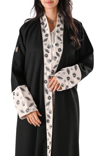 عباية كريب مع تطريز