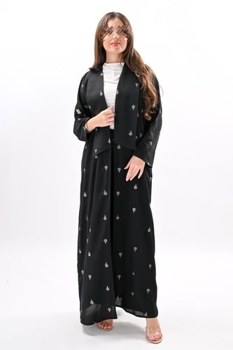 عباية بلاك بيري بتطريز نحاسي