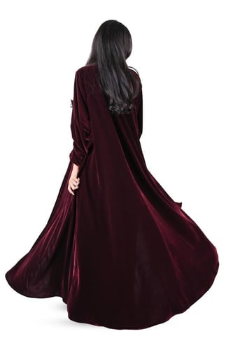 عباية مخمل شتوي سادة عودي