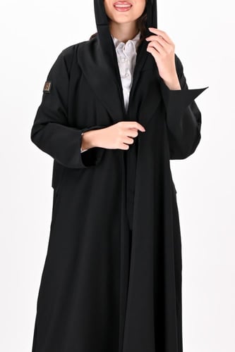 عباية كريب بكسرات على الظهر