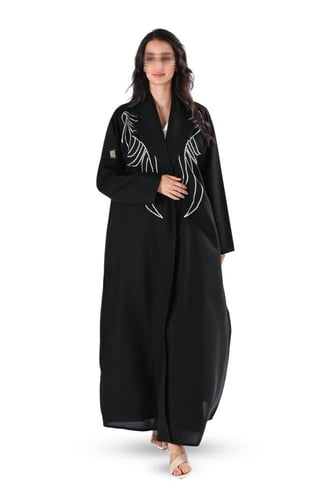 عباية كريب بتطريز ابيض