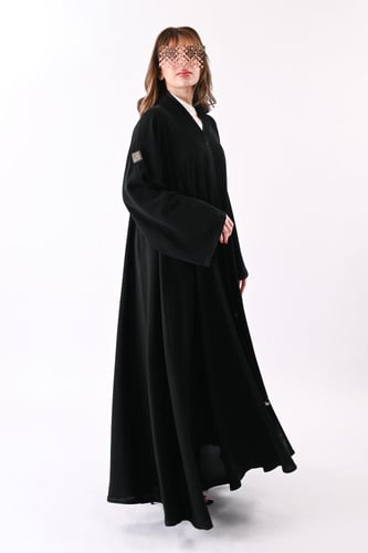 عباية ملكي تربل كلوش بتطريز اسود