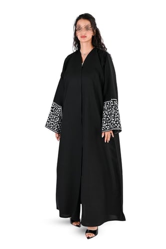 عباية كريب بتطريز هاري ابيض