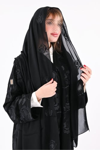 عباية ملكي بتطريز مشجر