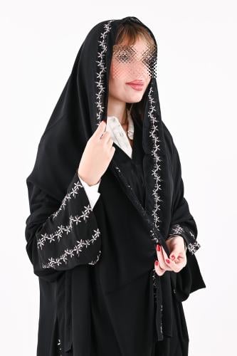 عباية الندى بتطريز مشجر ملون