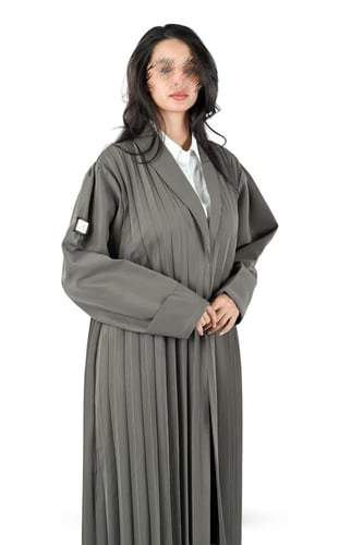 عباية كريب كلوش بكسرات