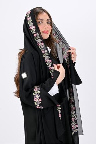 عباية ربع كلوش مع تطريز ملون