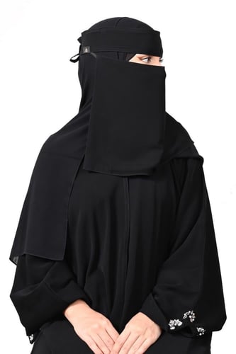 نقاب مطاط مائل ببطانة حرير