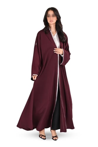 عباية انترنت عودي بتطريز ابيض