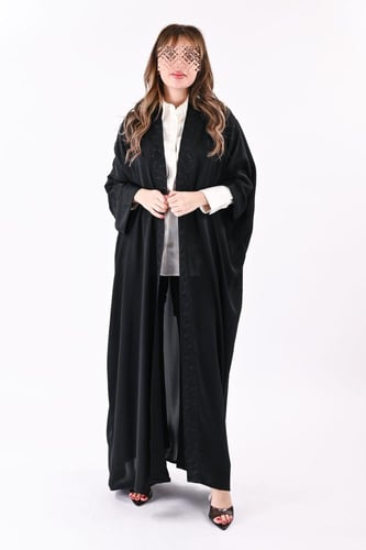 عباية الندى مشلح بتطريز اسود