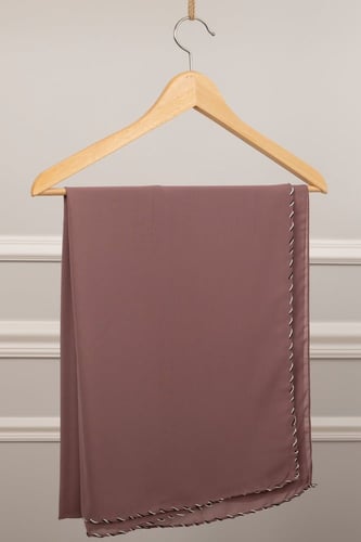 طرحة لحمي بقيطان ناعم