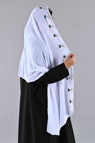 طرحة ليزر بتطريز ذهبي على اخضر سيفين ونخلة