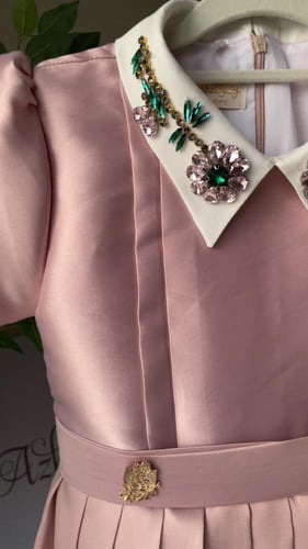 فستان ياقه كرستال