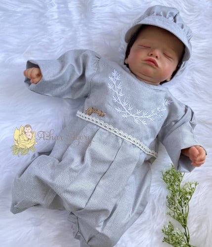 افرول مع قبعه رمادي تطريز