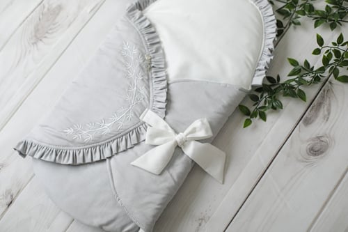 مدس رمادي تطريز بدون قبعه