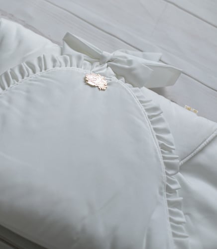 مدس أبيض لفه