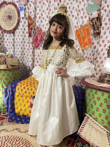 فستان رمضاني سكري بدون طوق