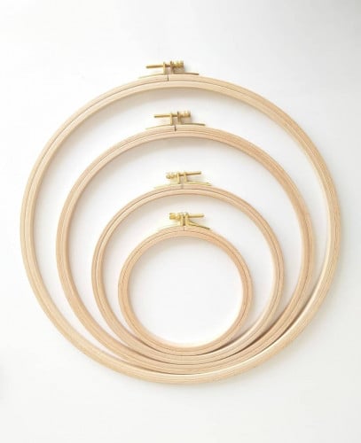 طارات خشبية للتطريز والأعمال الفنية