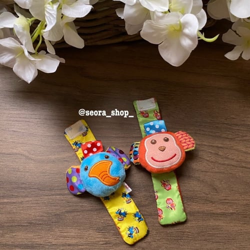 اساور وشراريب قماشيه