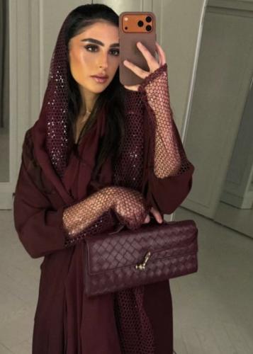 Smara burgundy veil