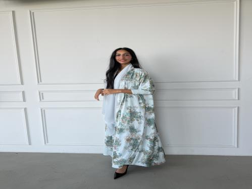 Aura abaya